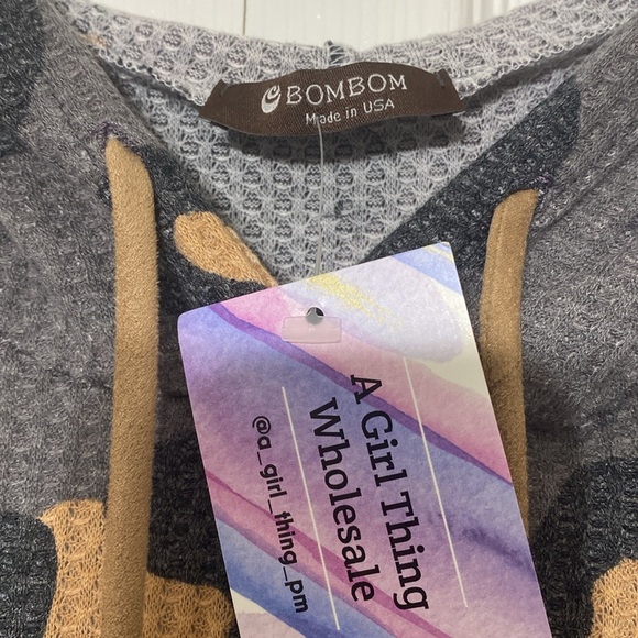 - NWT Bombom Pullover Hoodie Leopard Prints size M - Picture 10 of 11